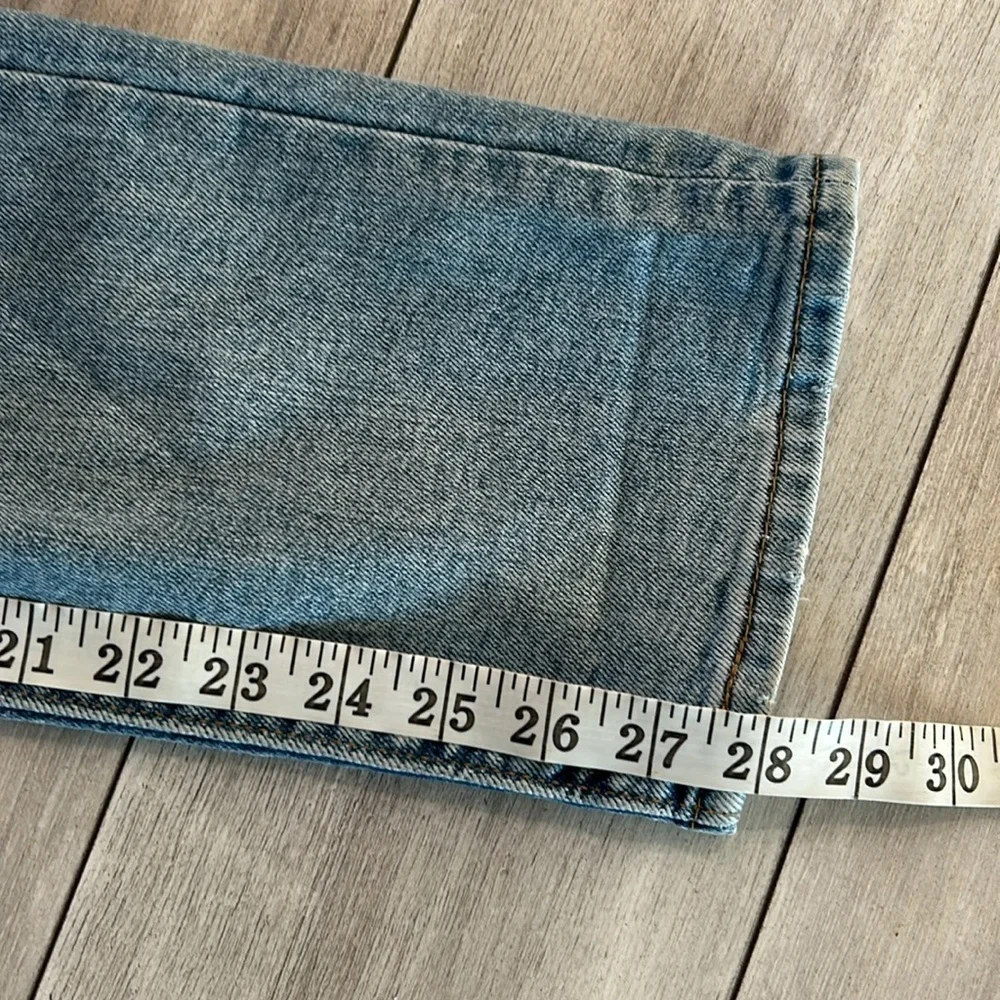 Levi's wedgie straight button flu jeans size 26